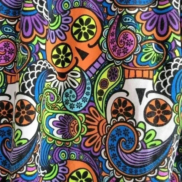 Bobbie brooks halloween theme leggings colorful skull print size small - Picture 3 of 6